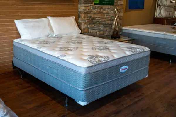 Majestic Mattress - Kelowna Photographer Hiilite --87